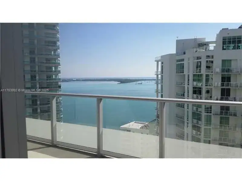 2 bedroom 2 bath Residential Lease for rent at 1300 Brickell Bay Dr # 2603, Miami FL 33131