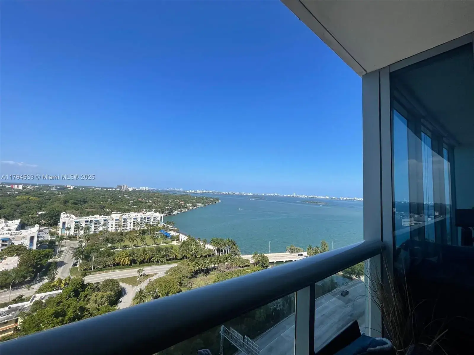 1 bedroom 1 bath Residential for sale at 601 NE 36th St # 1705, Miami FL 33137