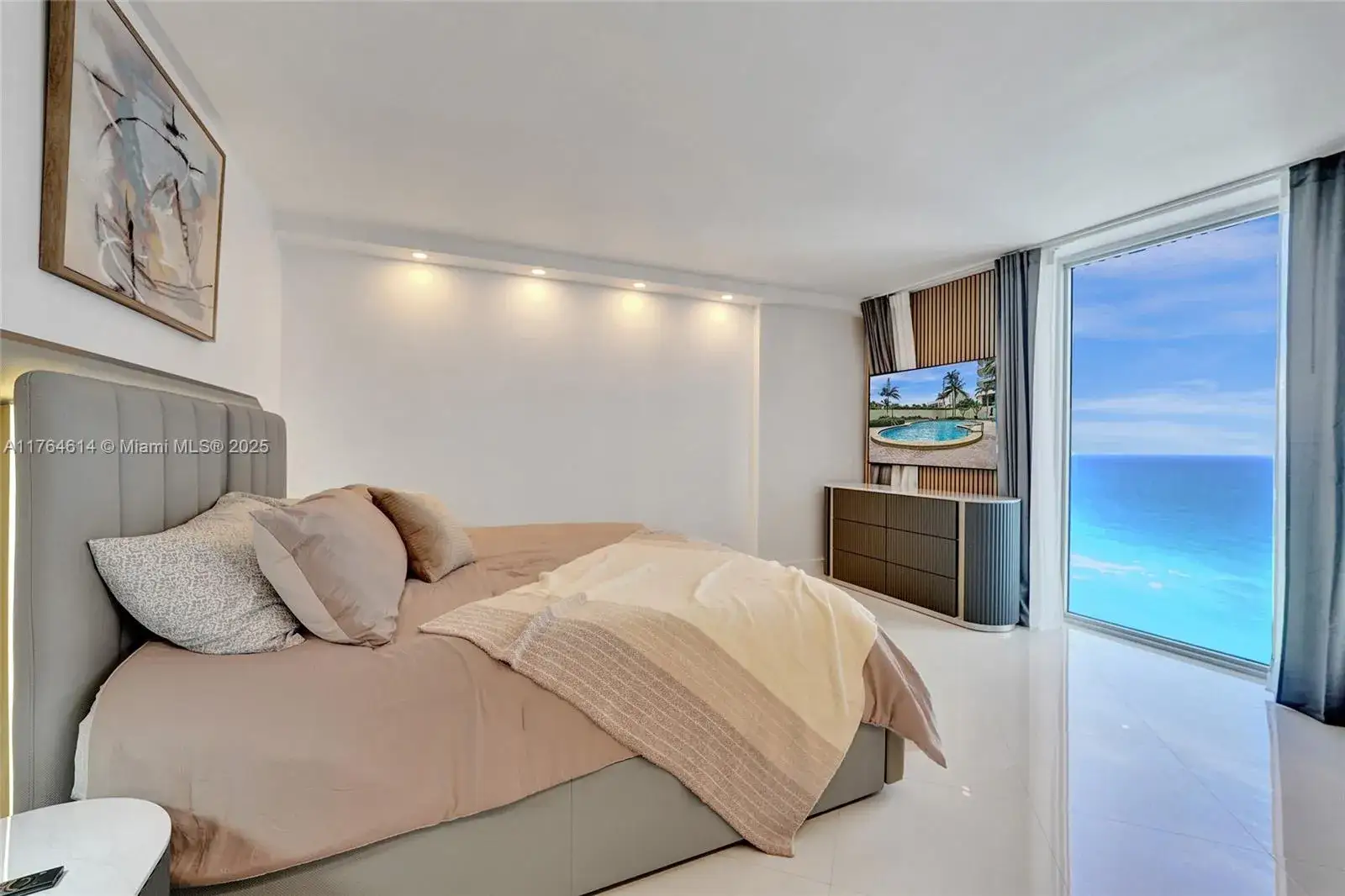 3 bedroom 2 bath Residential Lease for rent at 4001 S Ocean Dr # 16P, Hollywood FL 33019