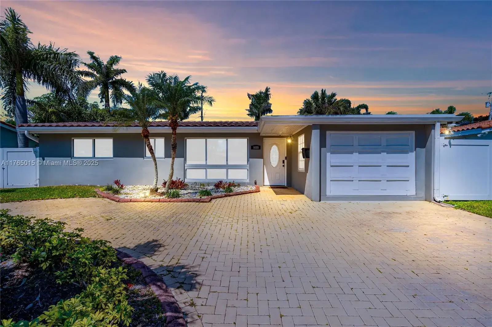 3 bedroom 3 bath Residential for sale at 1635 SE 8th Ave, Deerfield Beach FL 33441