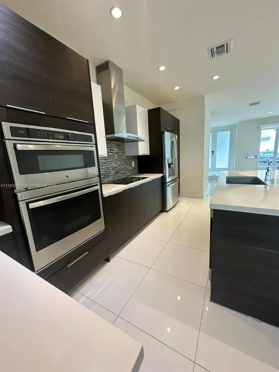 3 bedroom 2 bath Residential Lease for rent at 10363 NW 63rd Ter, Miami FL 33178