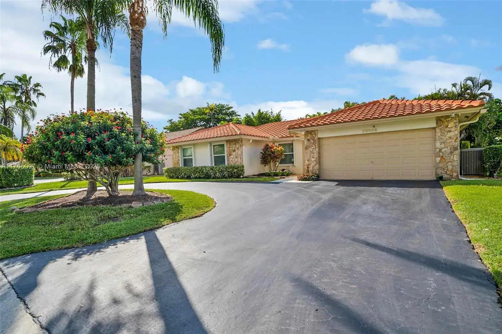 4 bedroom 2 bath Residential for sale at 10968 NW 13th Ct, Coral Springs FL 33071