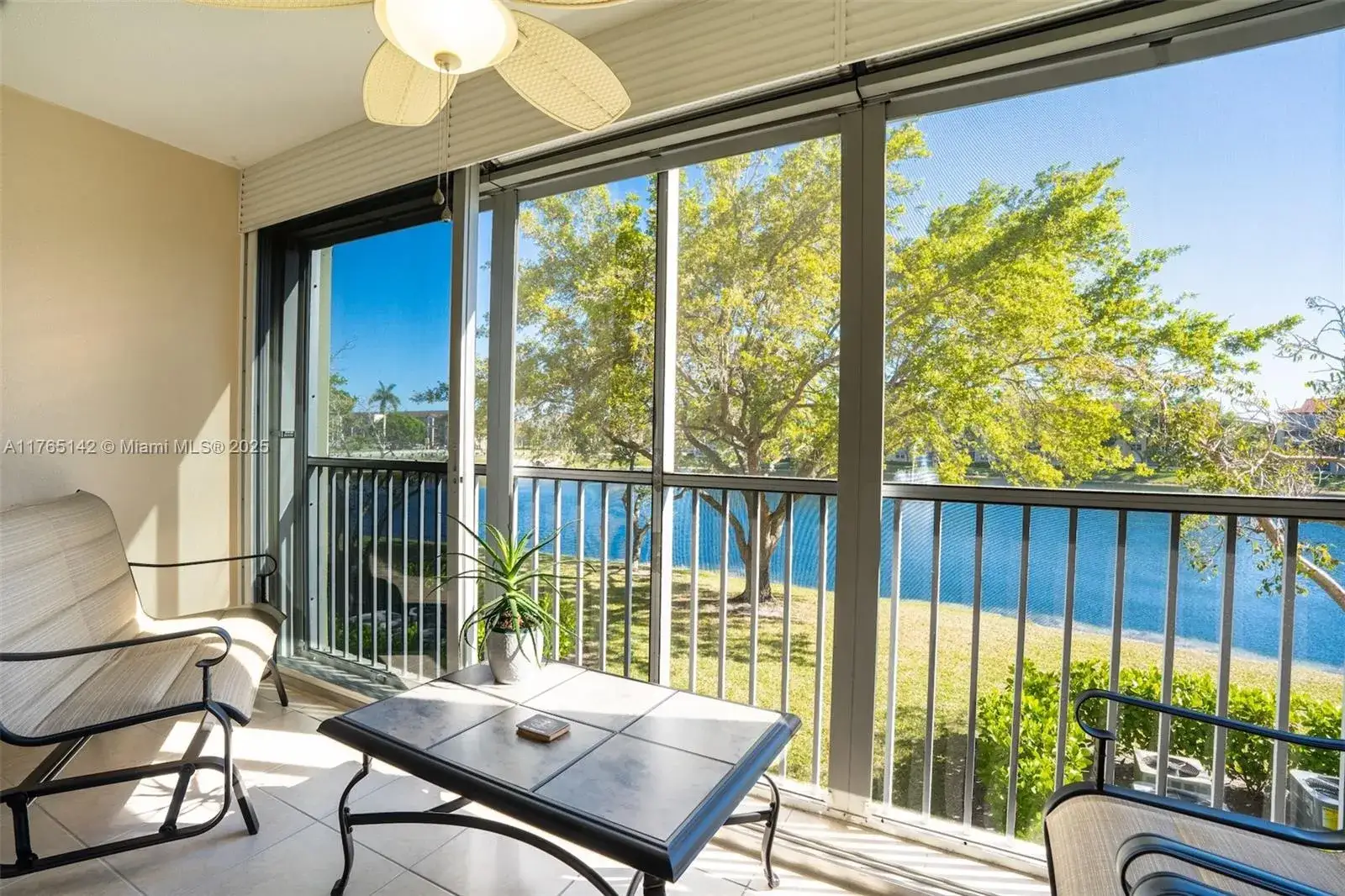 2 bedroom 2 bath Residential for sale at 12900 SW 13th St # 211E, Pembroke Pines FL 33027