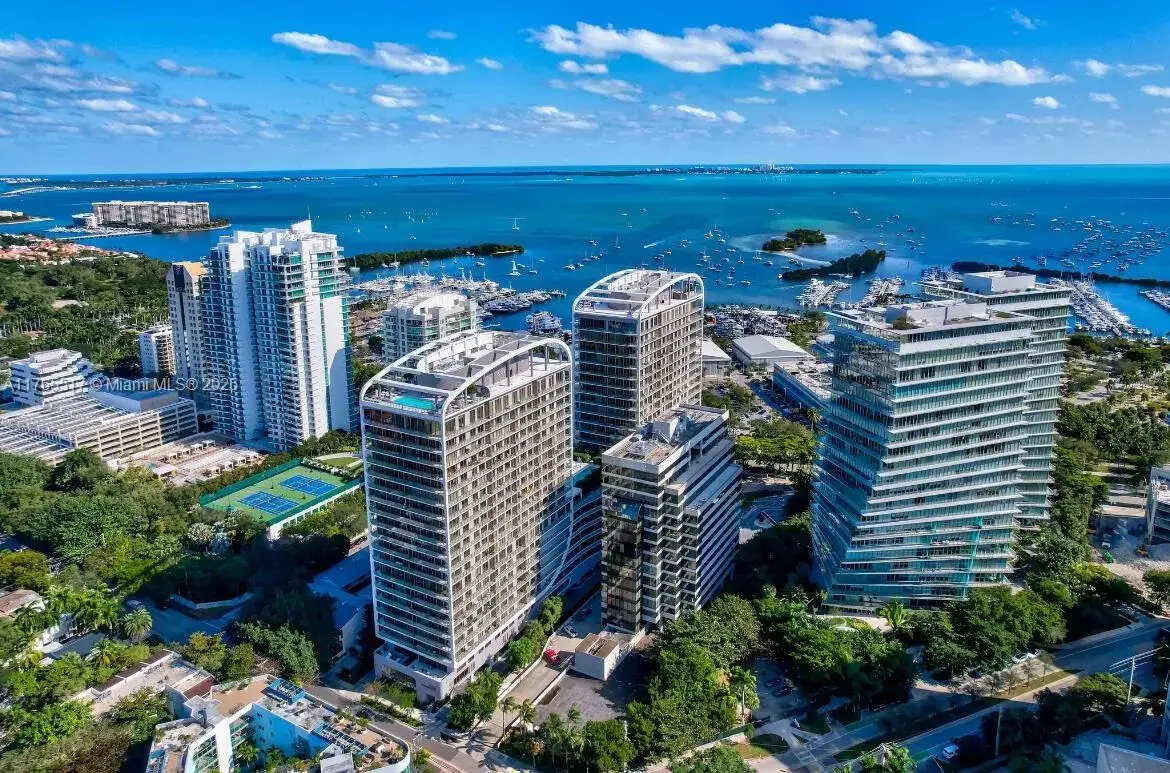 1 bedroom 1 bath Residential for sale at 2678 Tigertail # 1009, Miami FL 33133