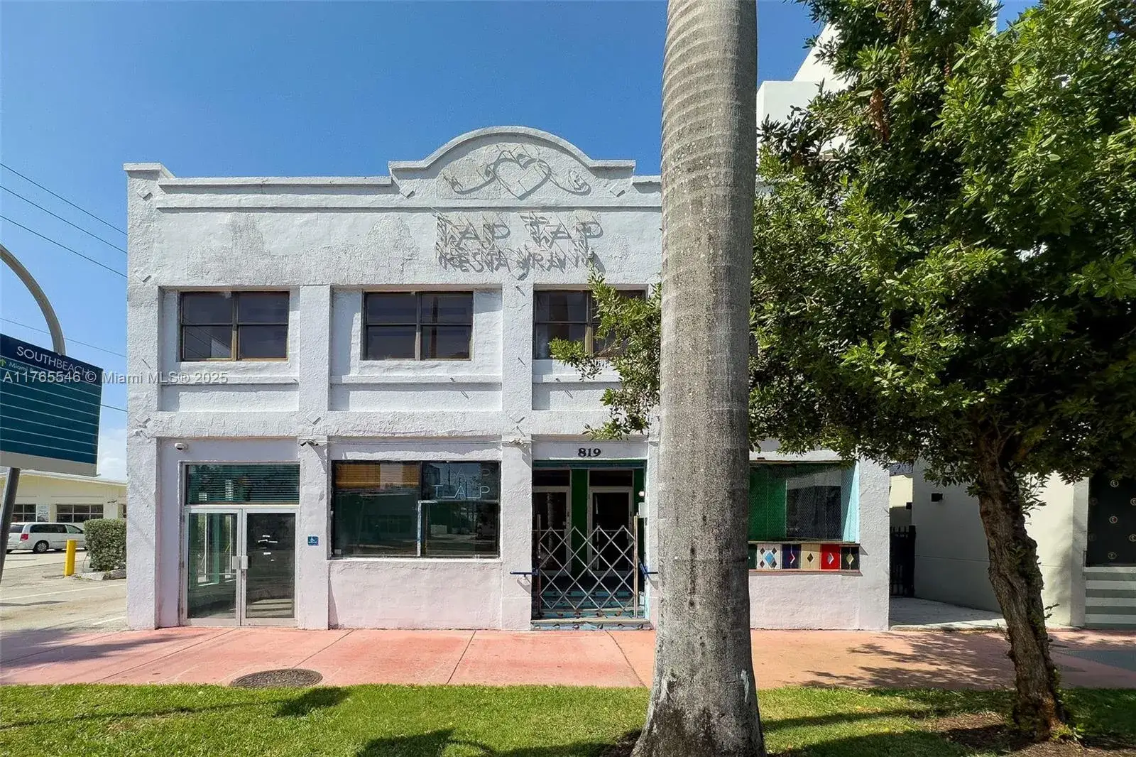 Commercial Sale for sale at 819 5th St, Miami Beach FL 33139