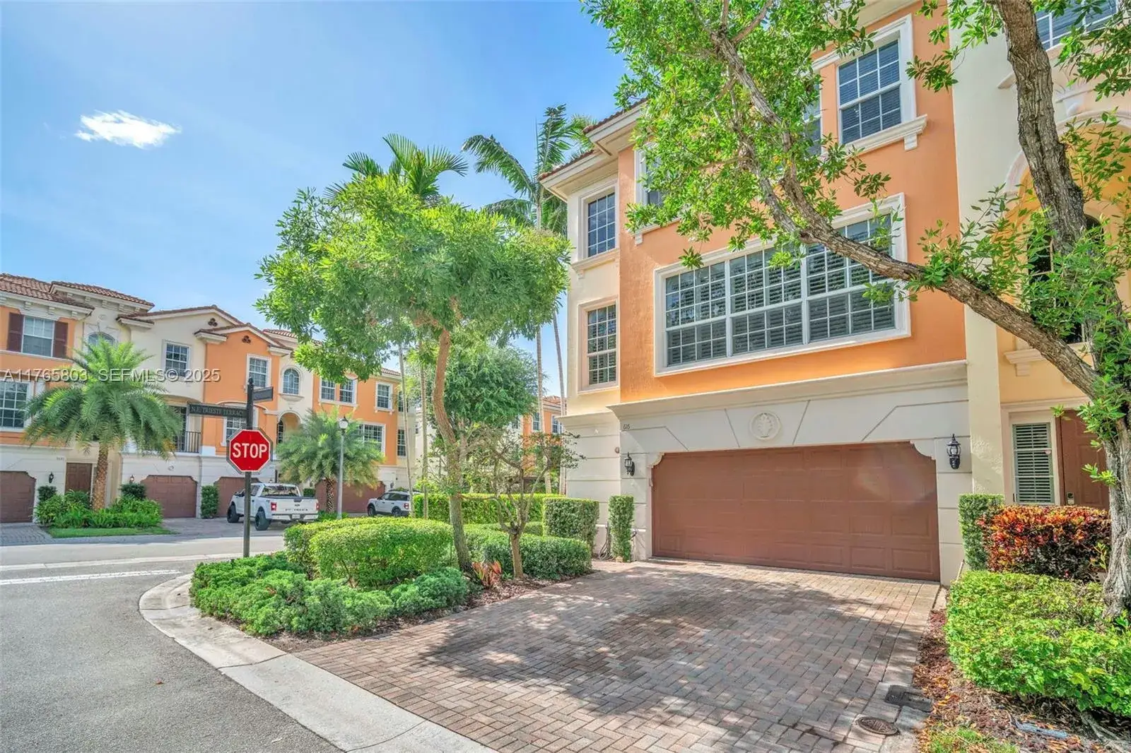 3 bedroom 3 bath Residential for sale at 616 NE VENEZIA LANE # 616, Boca Raton FL 33487