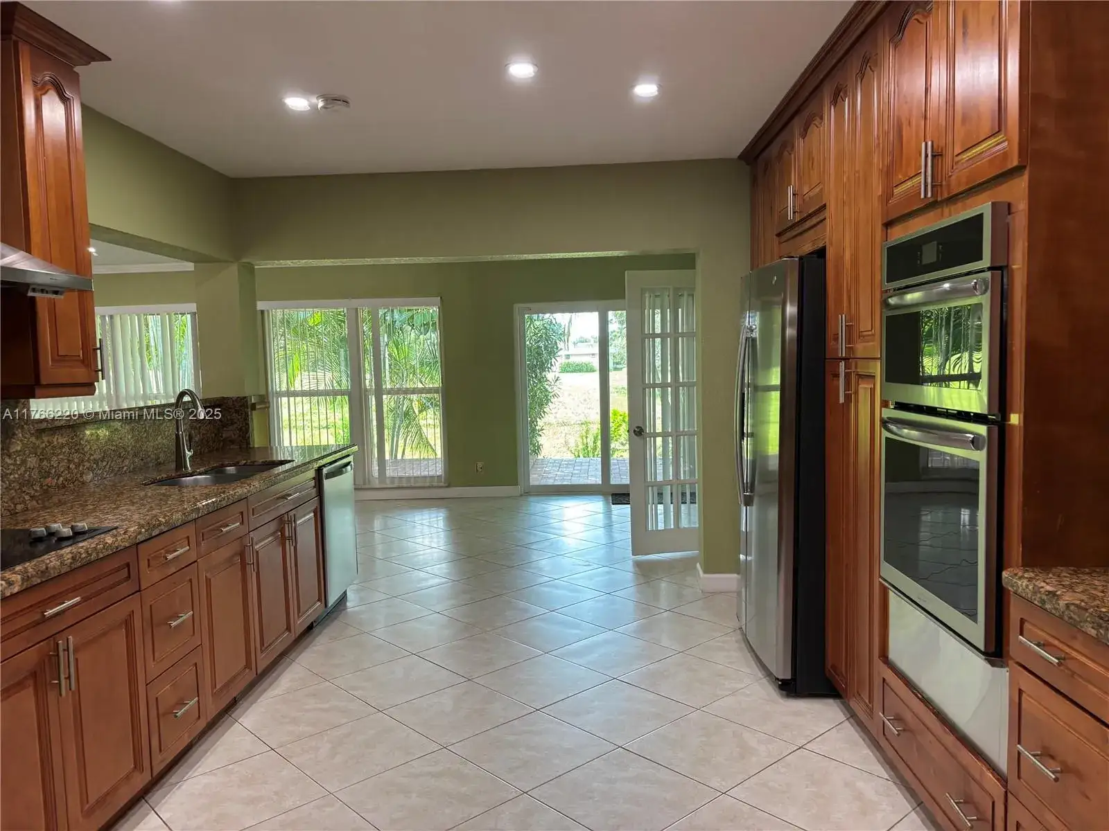 4 bedroom 2 bath Residential Lease for rent at 5115 Yellow Pine Ln, Tamarac FL 33319
