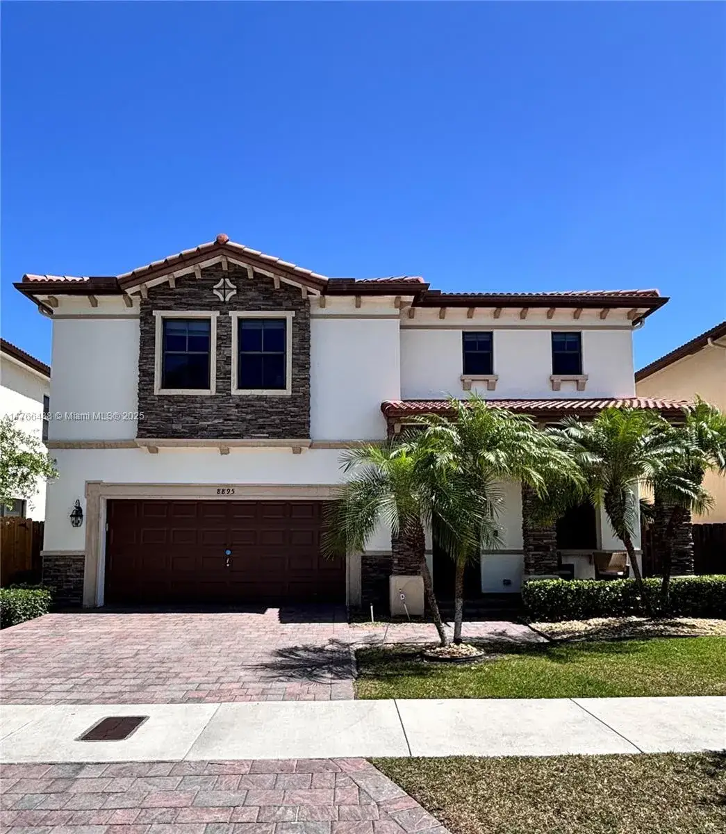 4 bedroom 3 bath Residential Lease for rent at 8895 NW 99th ct, Doral FL 33178