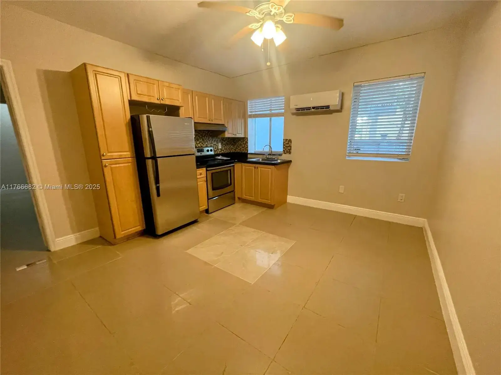 1 bedroom 1 bath Residential for sale at 1021 NW 3rd St # 108, Miami FL 33128