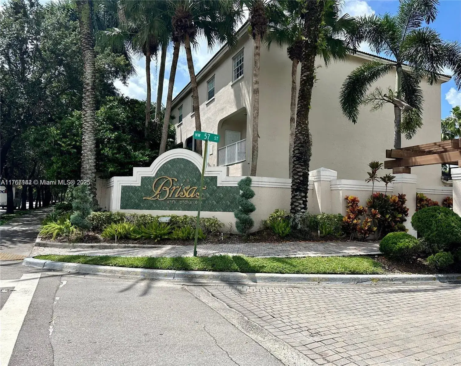 2 bedroom 2 bath Residential for sale at 5640 NW 115th Ct # 206, Doral FL 33178