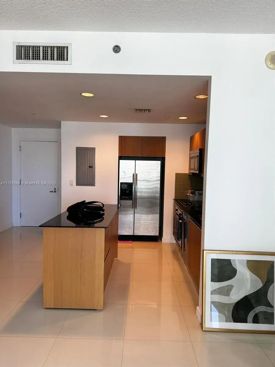 1 bedroom 1 bath Residential for sale at 1050 Brickell Ave # 2908, Miami FL 33131