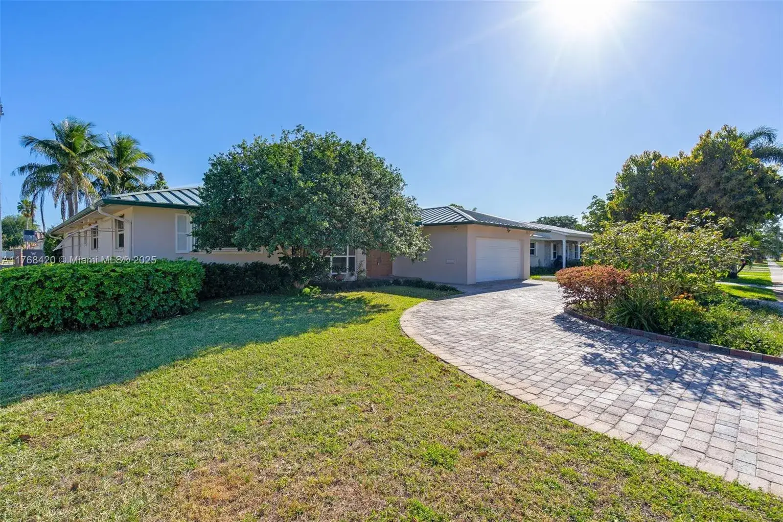 3 bedroom 2 bath Residential for sale at 5000 Cleveland St, Hollywood FL 33021