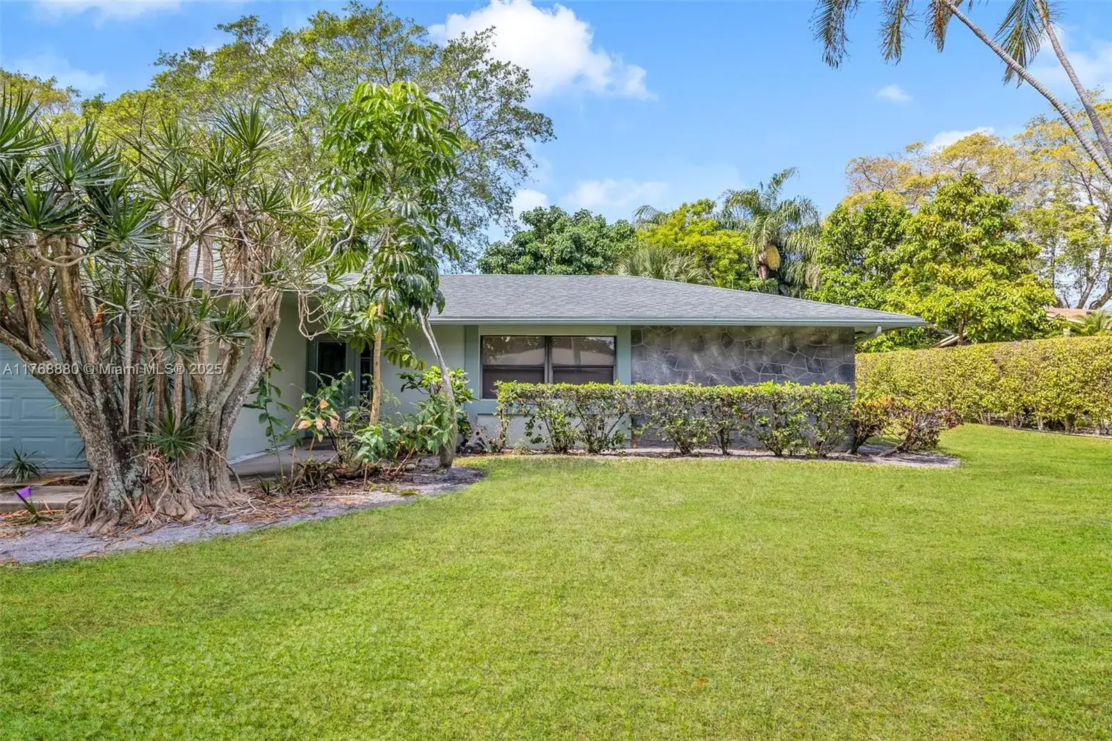 3 bedroom 2 bath Residential for sale at 766 NW 24th Ave, Delray Beach FL 33445