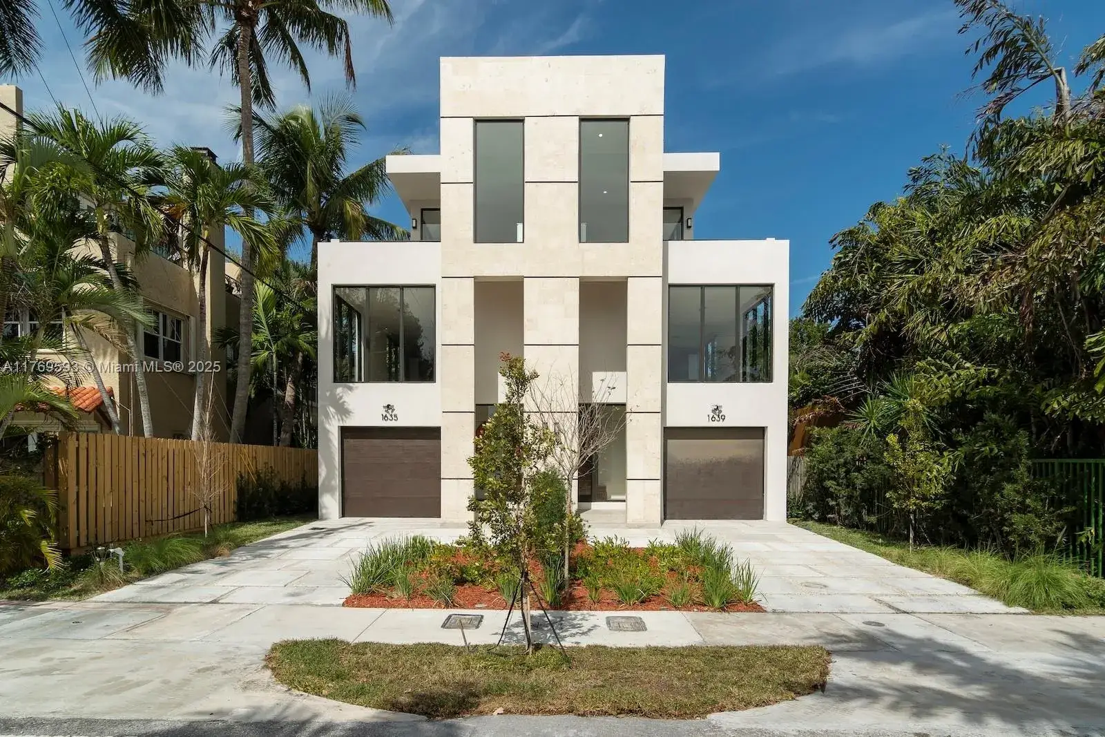 3 bedroom 2 bath Residential for sale at 1639 E Broward Blvd, Fort Lauderdale FL 33301