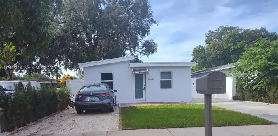 2 bedroom 1 bath Residential for sale at 5636 Arthur St, Hollywood FL 33021