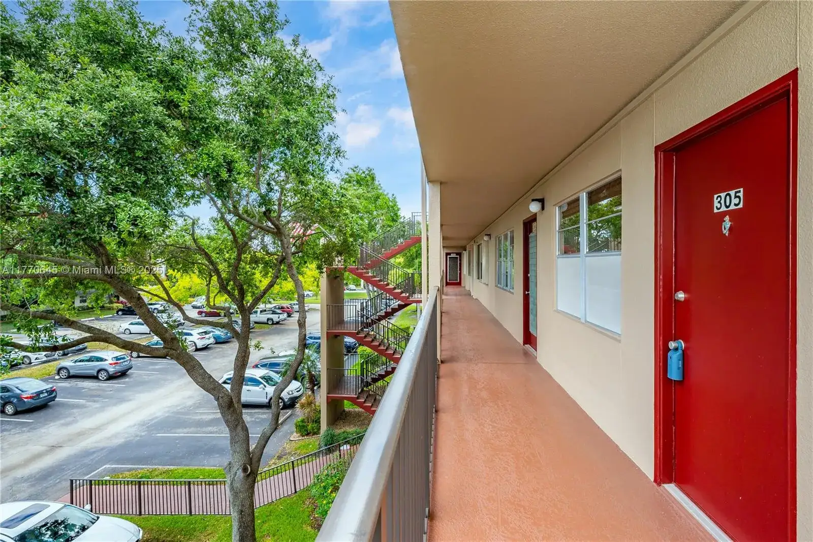 2 bedroom 1 bath Residential for sale at 801 SW 133rd Ter # 305K, Pembroke Pines FL 33027
