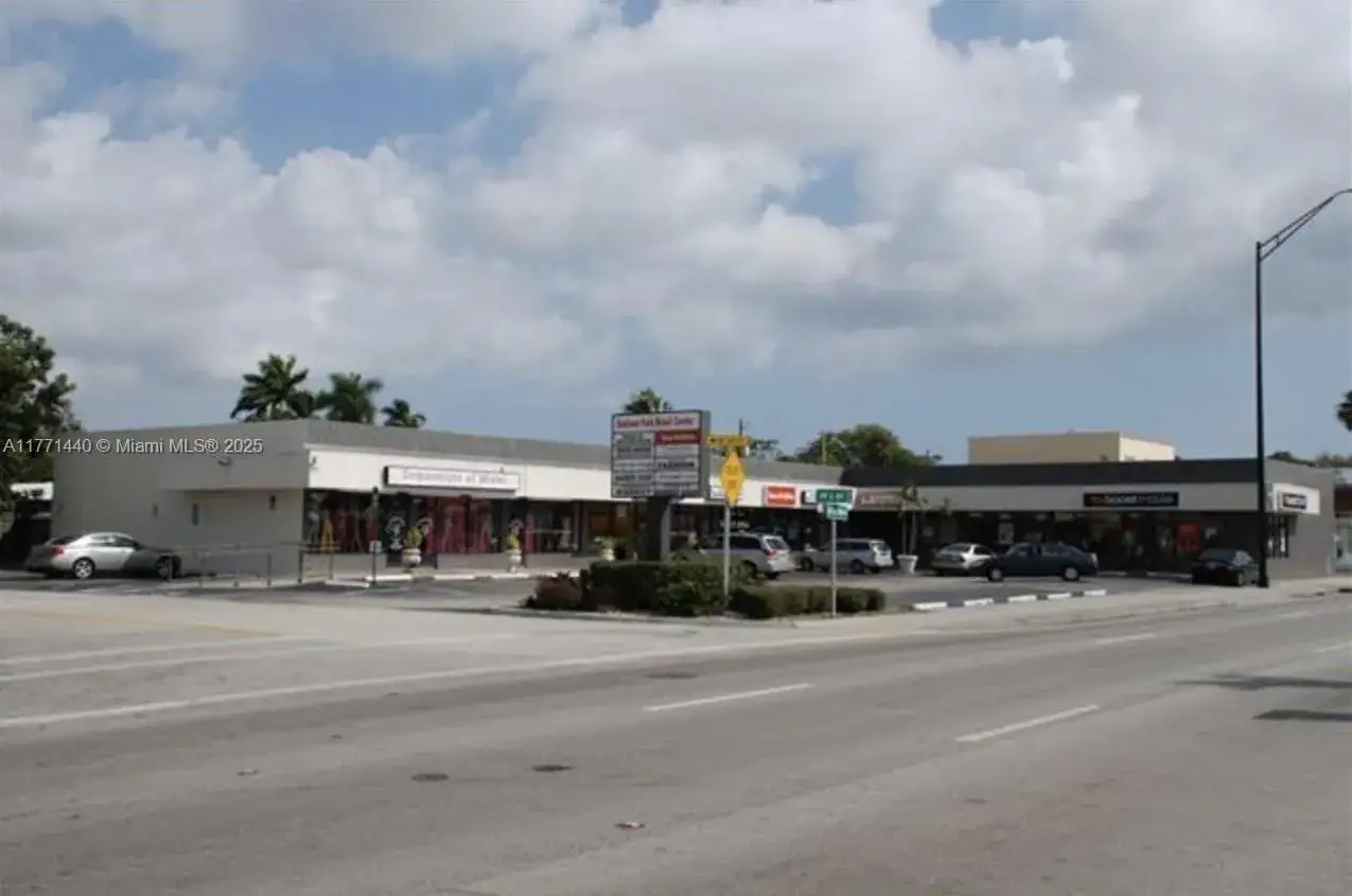 Commercial Sale for sale at 515 W Oakland Park Blvd, Oakland Park FL 33311
