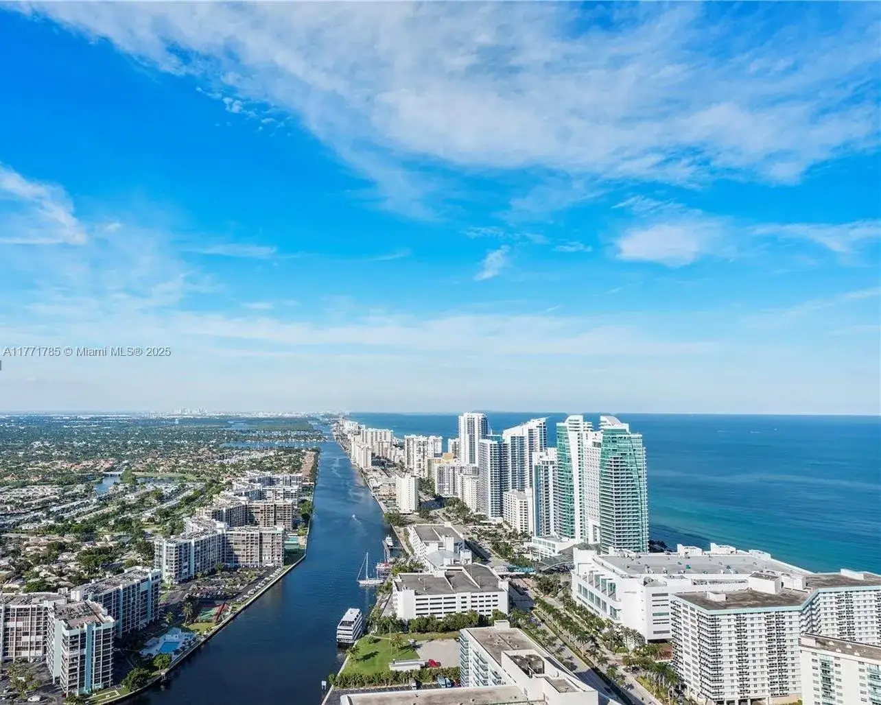 2 bedroom 2 bath Residential for sale at 4010 S Ocean Dr # T4301, Hollywood FL 33019