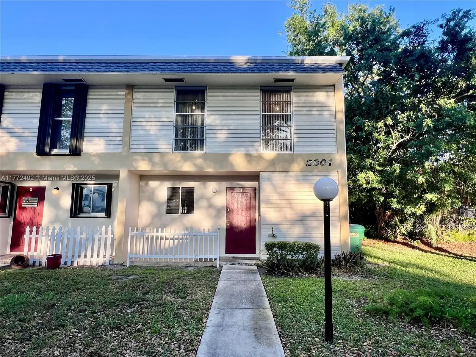 3 bedroom 2 bath Residential Lease for rent at 2801 N 34th Ave # 16H, Hollywood FL 33021