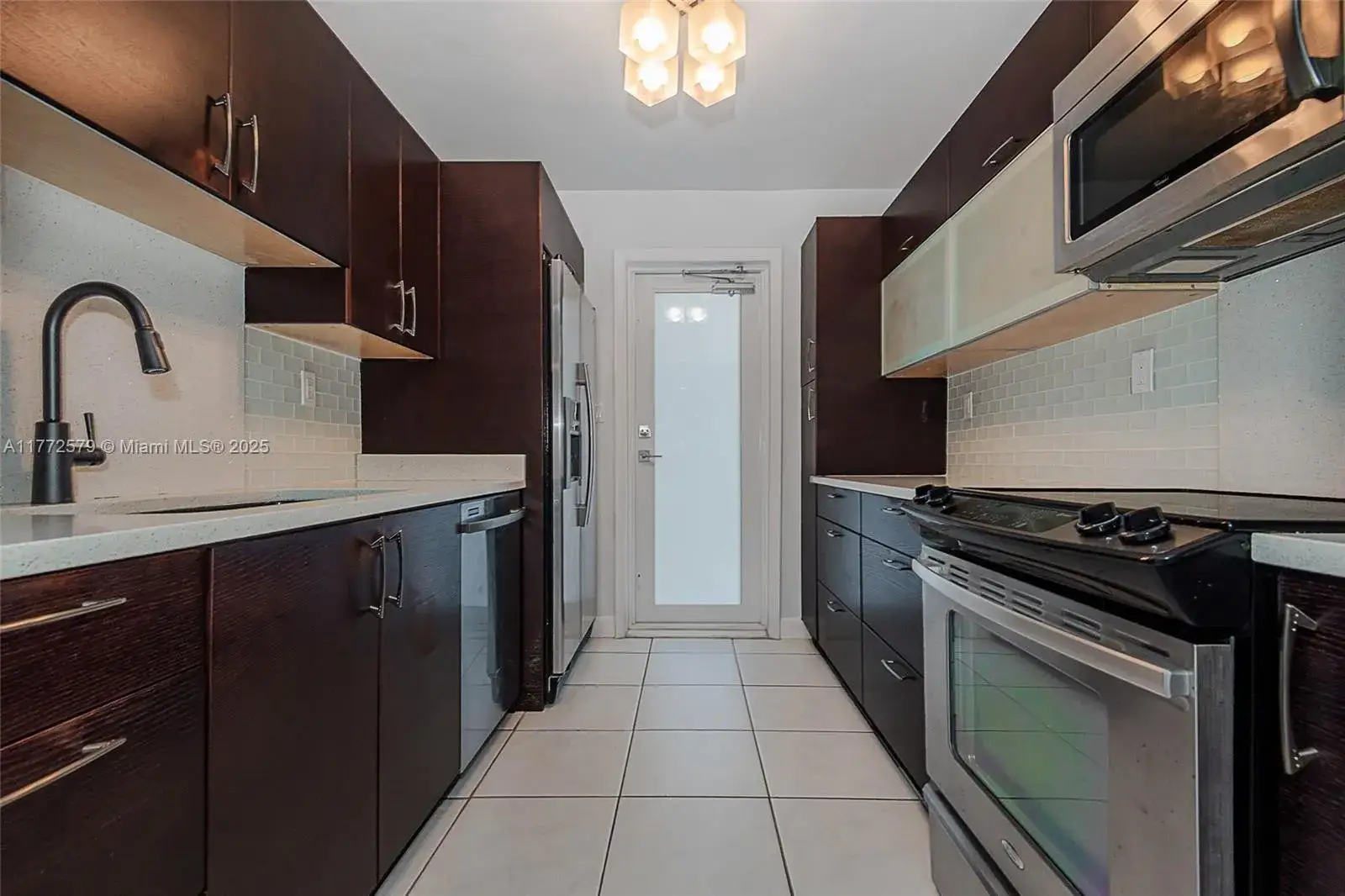 1 bedroom 1 bath Residential for sale at 1030 9th St # 203, Miami Beach FL 33139