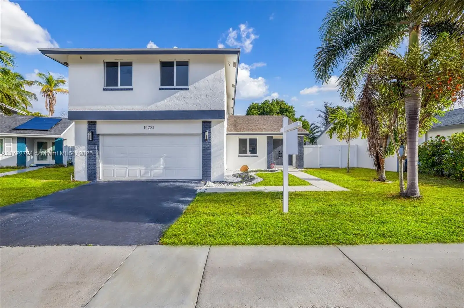 4 bedroom 2 bath Residential for sale at 14751 Cedar Creek Pl, Davie FL 33325