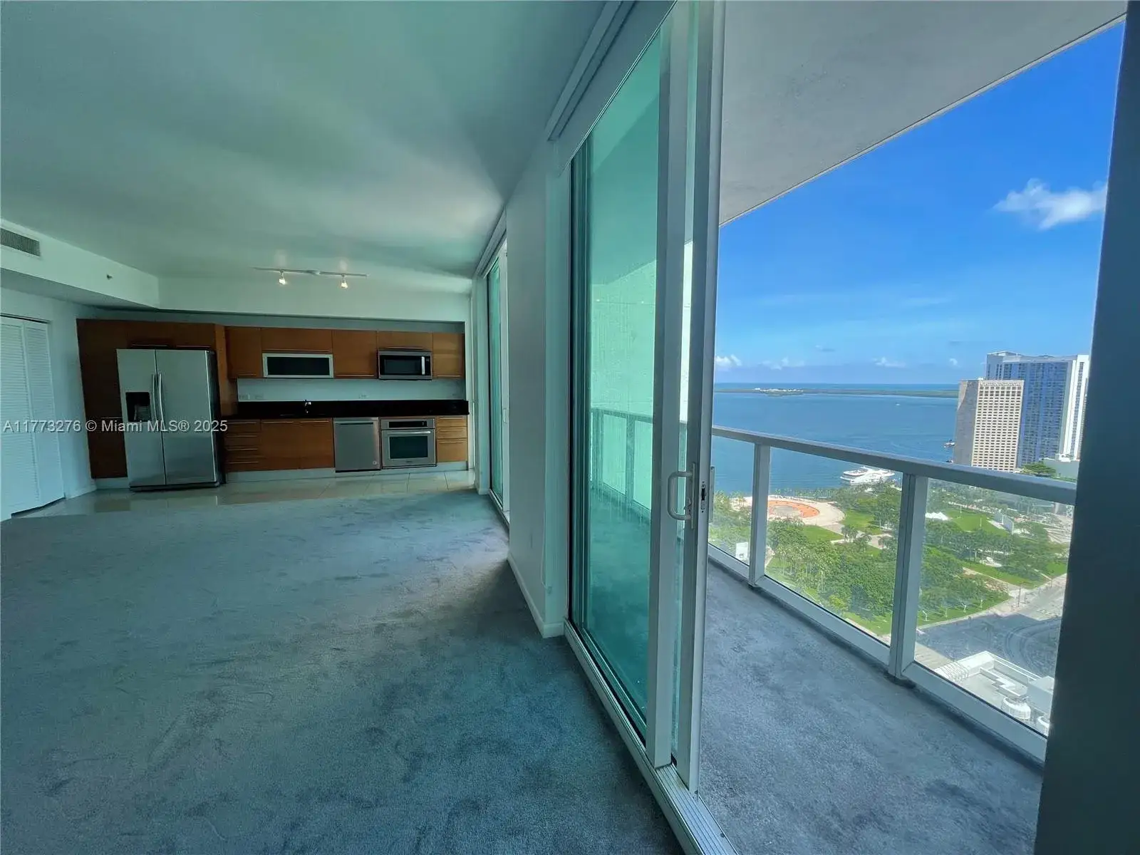 1 bath Residential Lease for rent at 244 Biscayne Blvd # 3505, Miami FL 33132