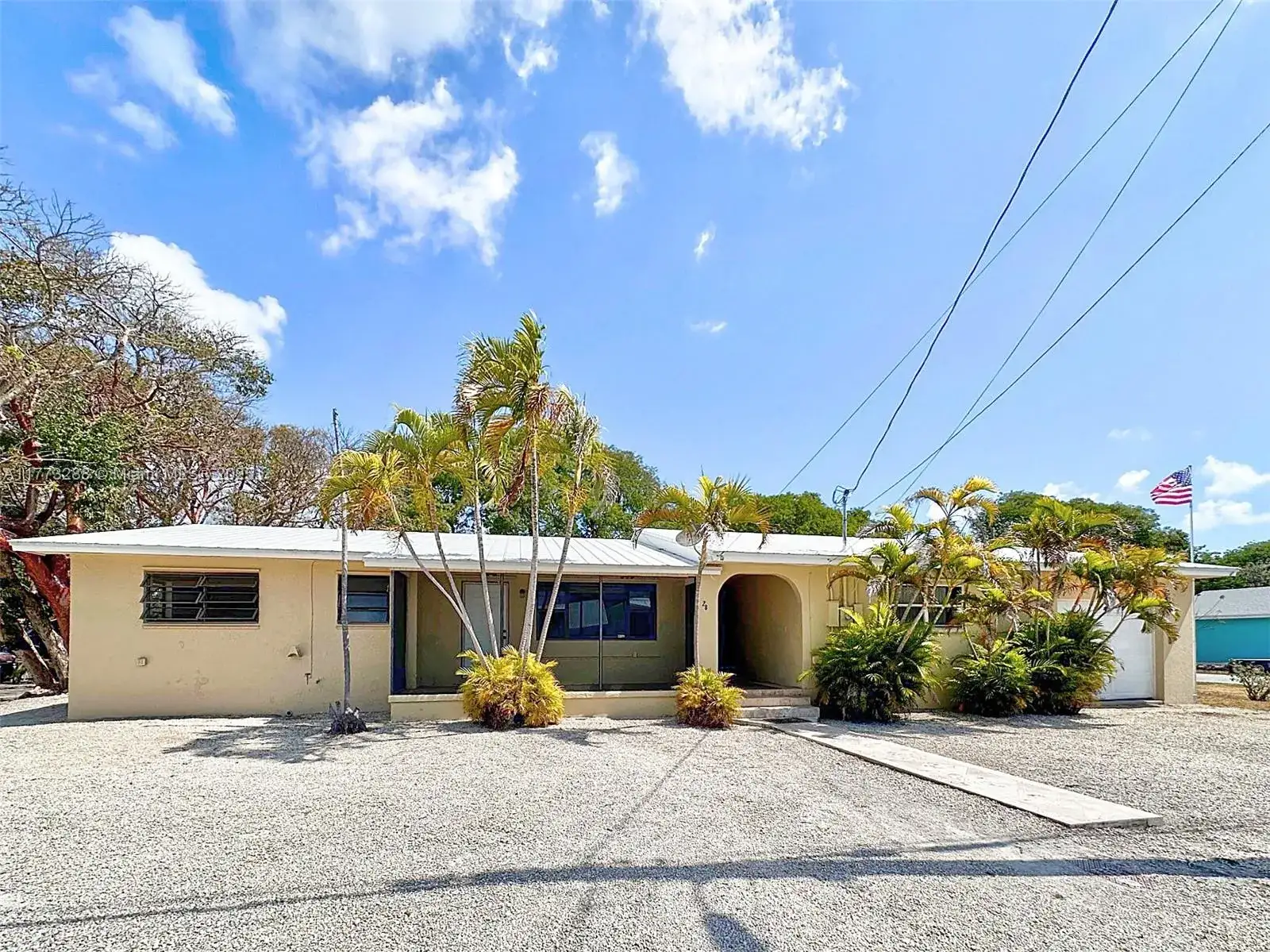 3 bedroom 3 bath Residential for sale at 28 Bonefish Ave, Key Largo FL 33037