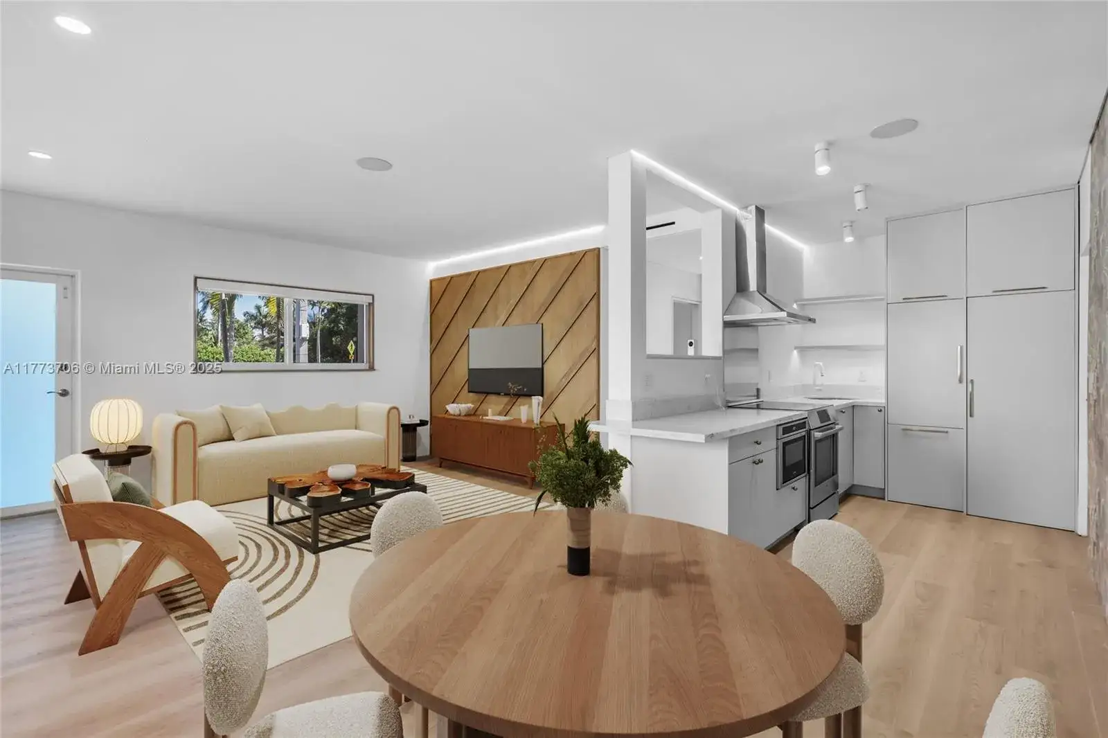 1 bedroom 1 bath Residential Lease for rent at 1130 Venetian Way # 1A, Miami FL 33139
