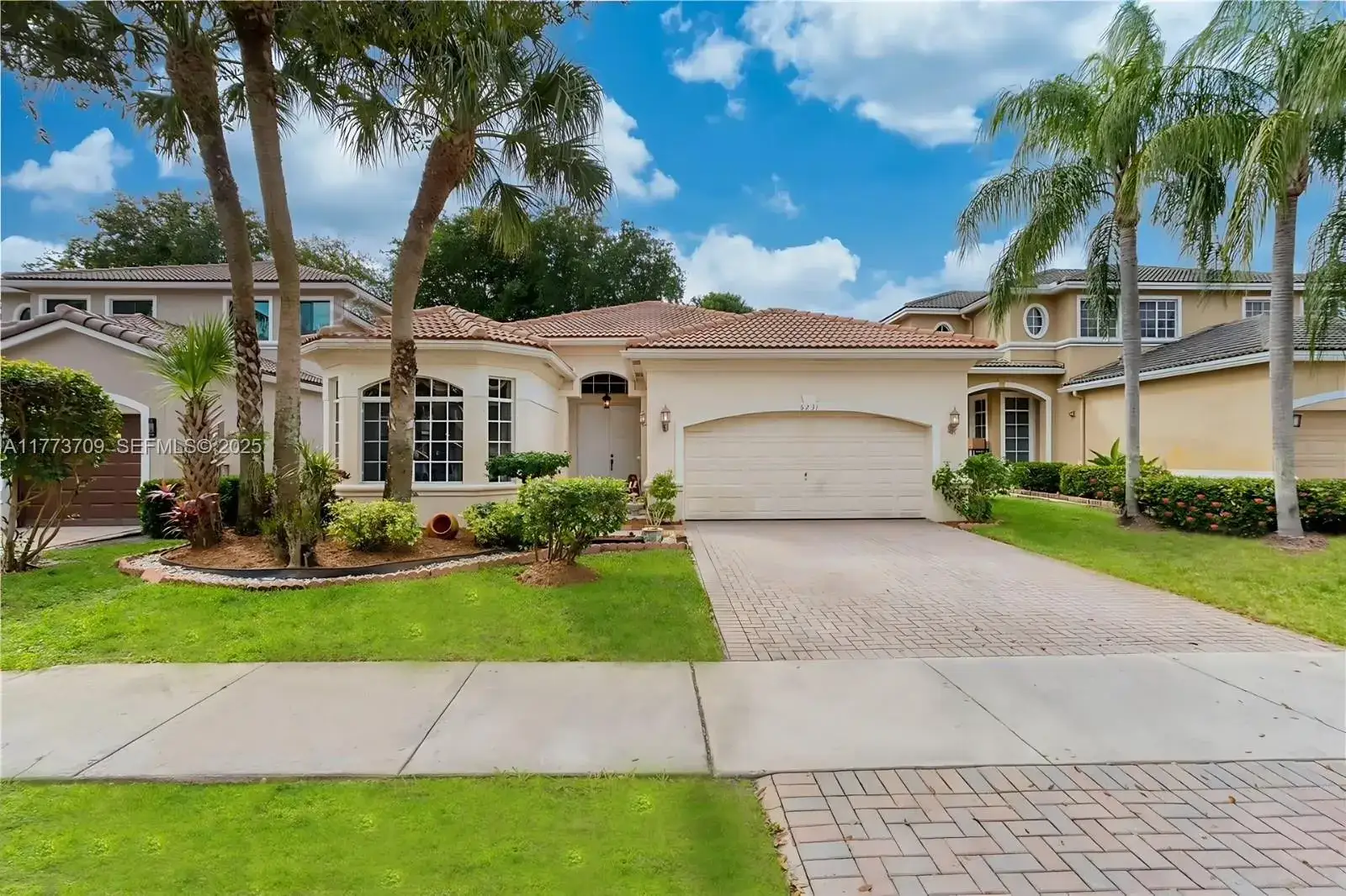 3 bedroom 2 bath Residential for sale at 6231 SW 195th Ave, Pembroke Pines FL 33332