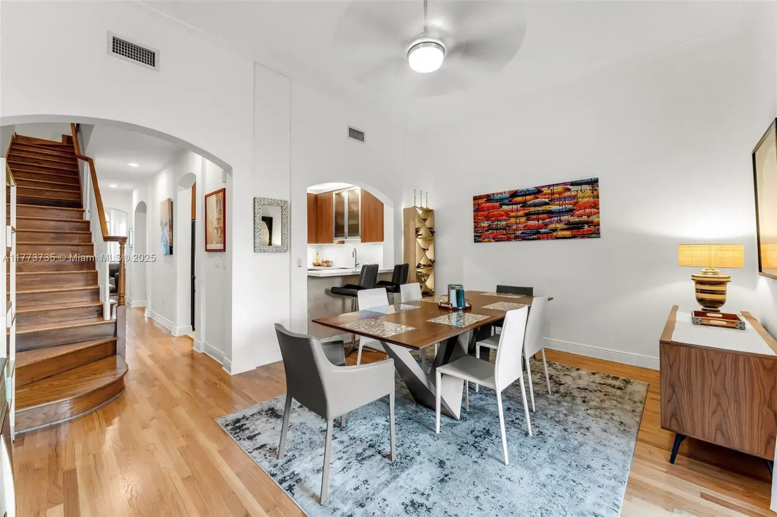 3 bedroom 2 bath Residential for sale at 443 Coral Way # 10, Coral Gables FL 33134