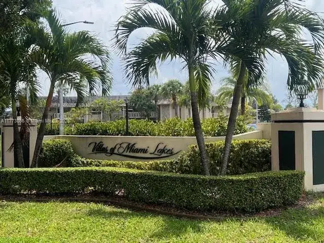 2 bedroom 2 bath Residential for sale at 7430 Miami Lakes Dr # E110, Miami Lakes FL 33014