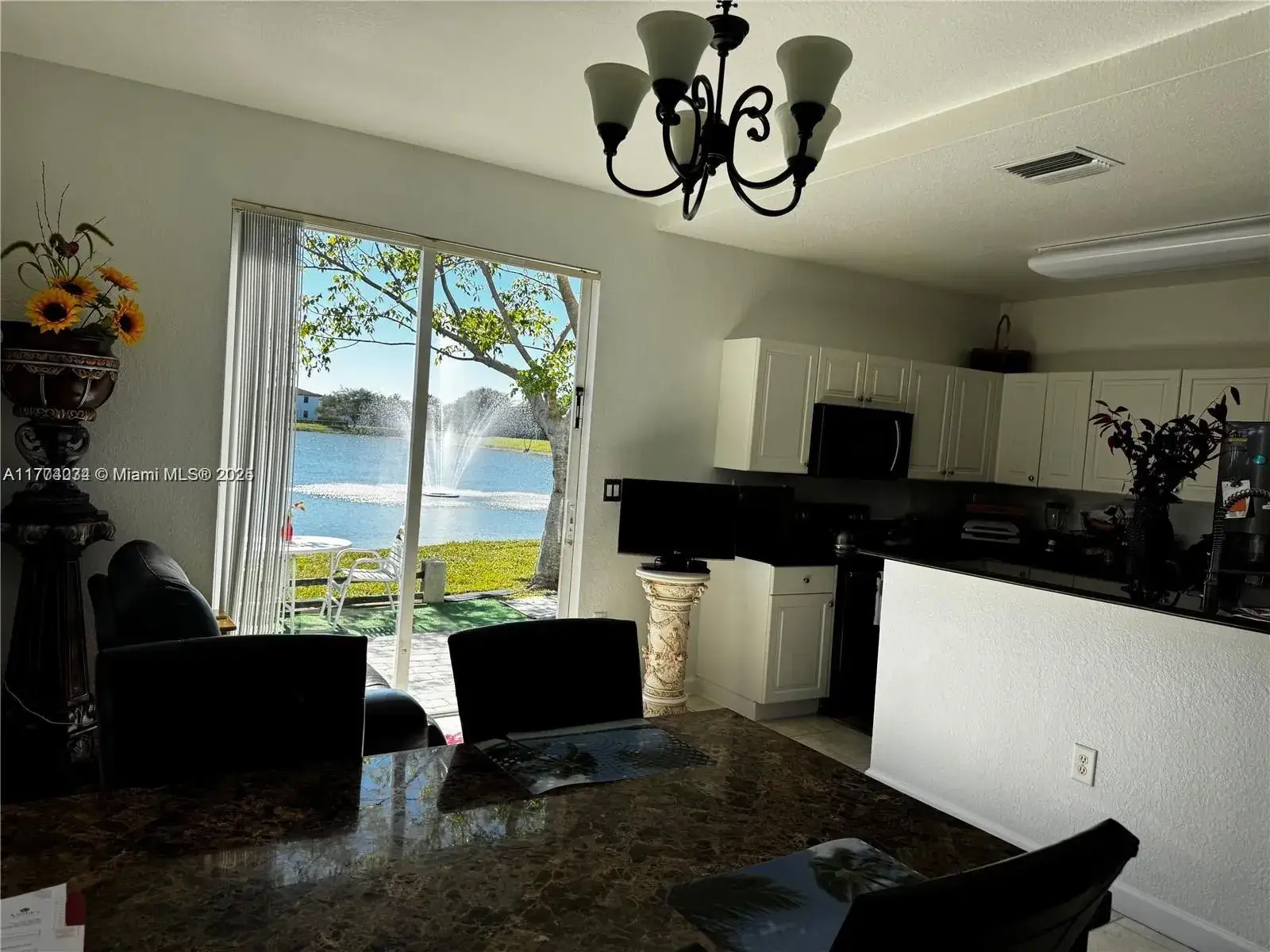 3 bedroom 3 bath Residential for sale at 3064 SE 1st Dr # 4, Homestead FL 33033
