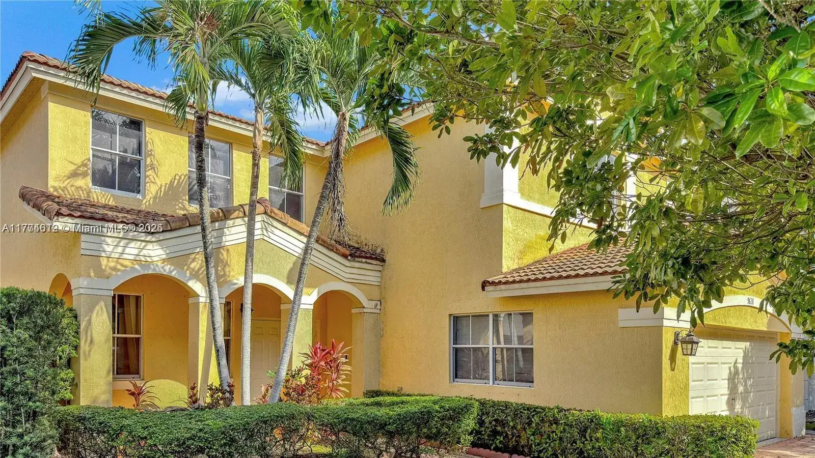 4 bedroom 3 bath Residential for sale at 9631 NW 45th St, Doral FL 33178