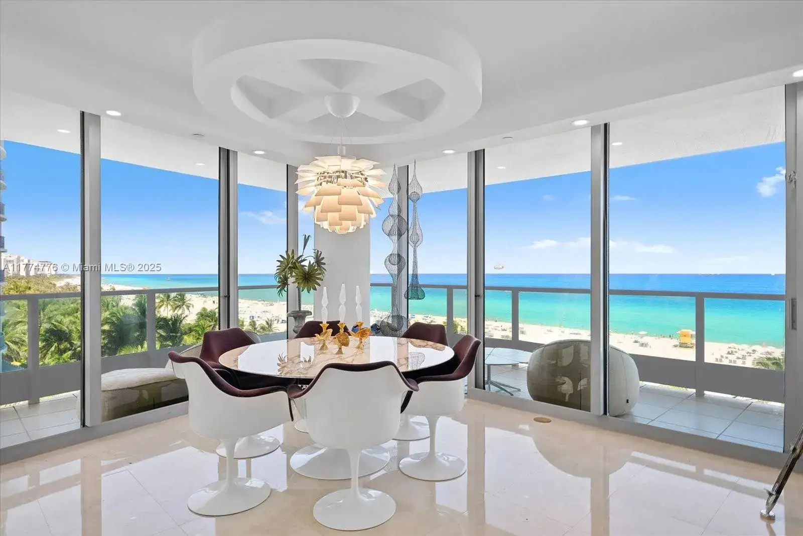 3 bedroom 3 bath Residential for sale at 1455 Ocean Dr # 809, Miami Beach FL 33139