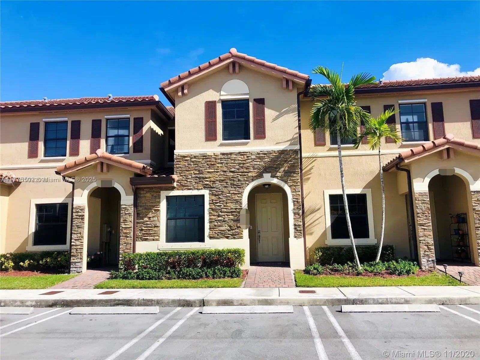 3 bedroom 2 bath Residential for sale at 9213 W 33rd Way, Hialeah FL 33018