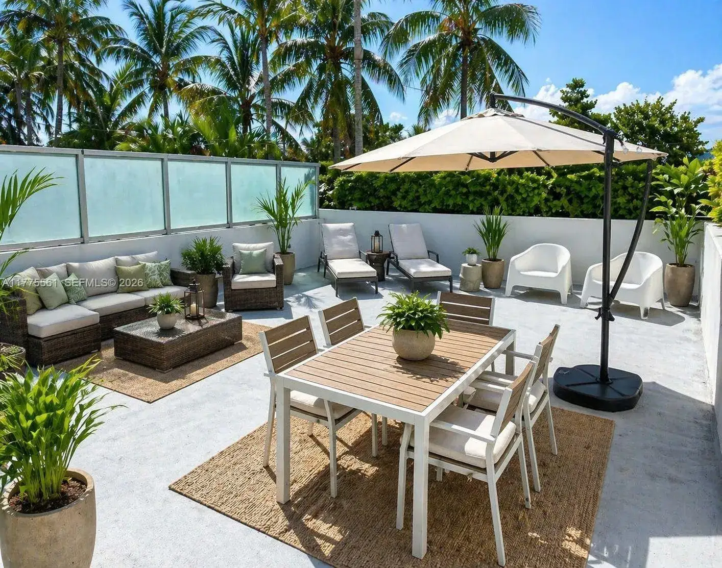 2 bedroom 2 bath Residential for sale at 2001 Meridian Ave # 309, Miami Beach FL 33139
