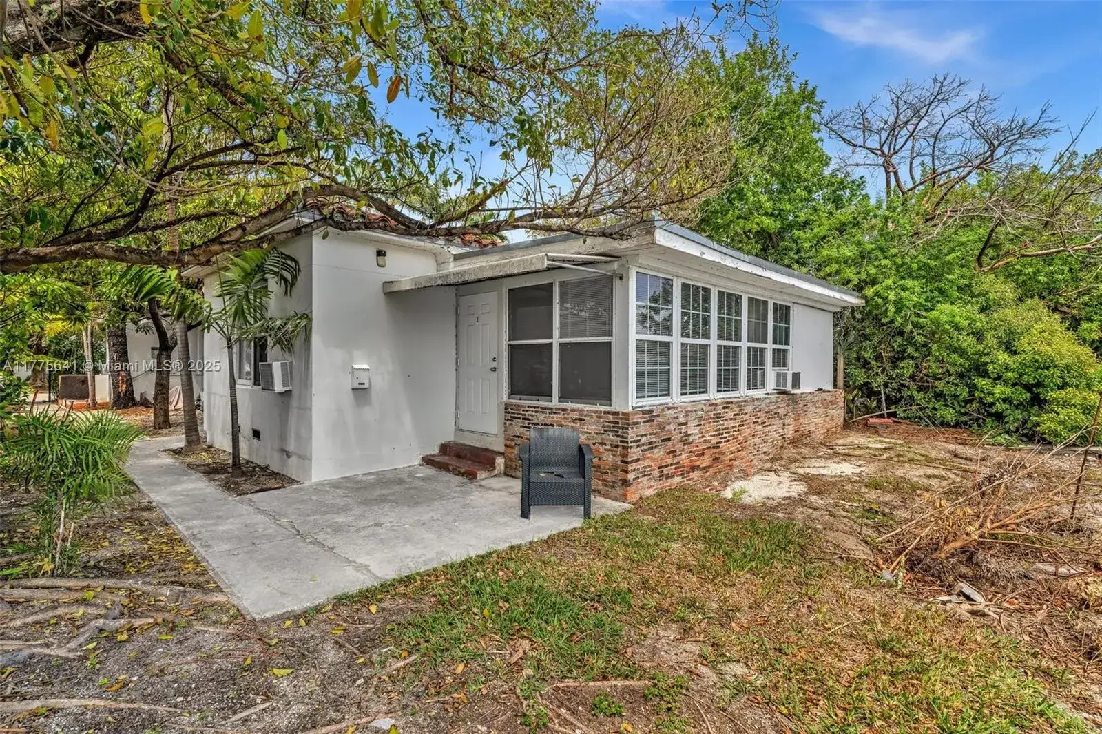 1 bath Residential Lease for rent at 7905 Crespi Blvd # 3, Miami Beach FL 33141