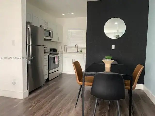 2 bedroom 1 bath Residential Lease for rent at 101 NW 56th Ct # 2, Oakland Park FL 33309