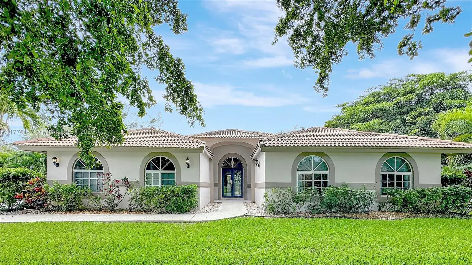 4 bedroom 2 bath Residential for sale at 20506 SW 54th Pl, Pembroke Pines FL 33332