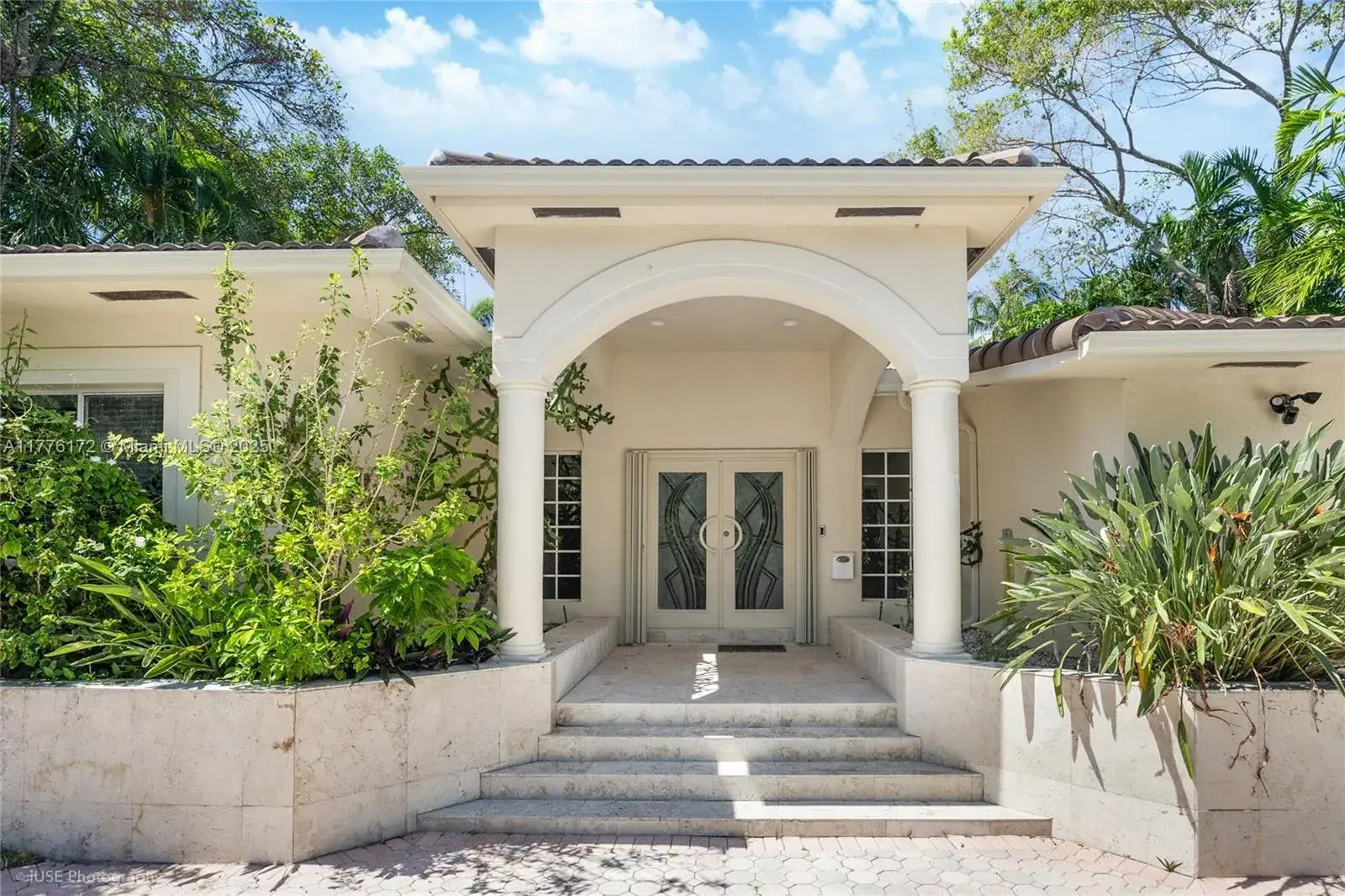 4 bedroom 4 bath Residential for sale at 188 Park Dr, Bal Harbour FL 33154