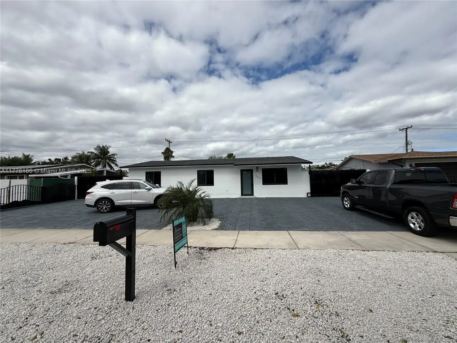 3 bedroom 3 bath Residential for sale at 12605 SW 189th St, Miami FL 33177