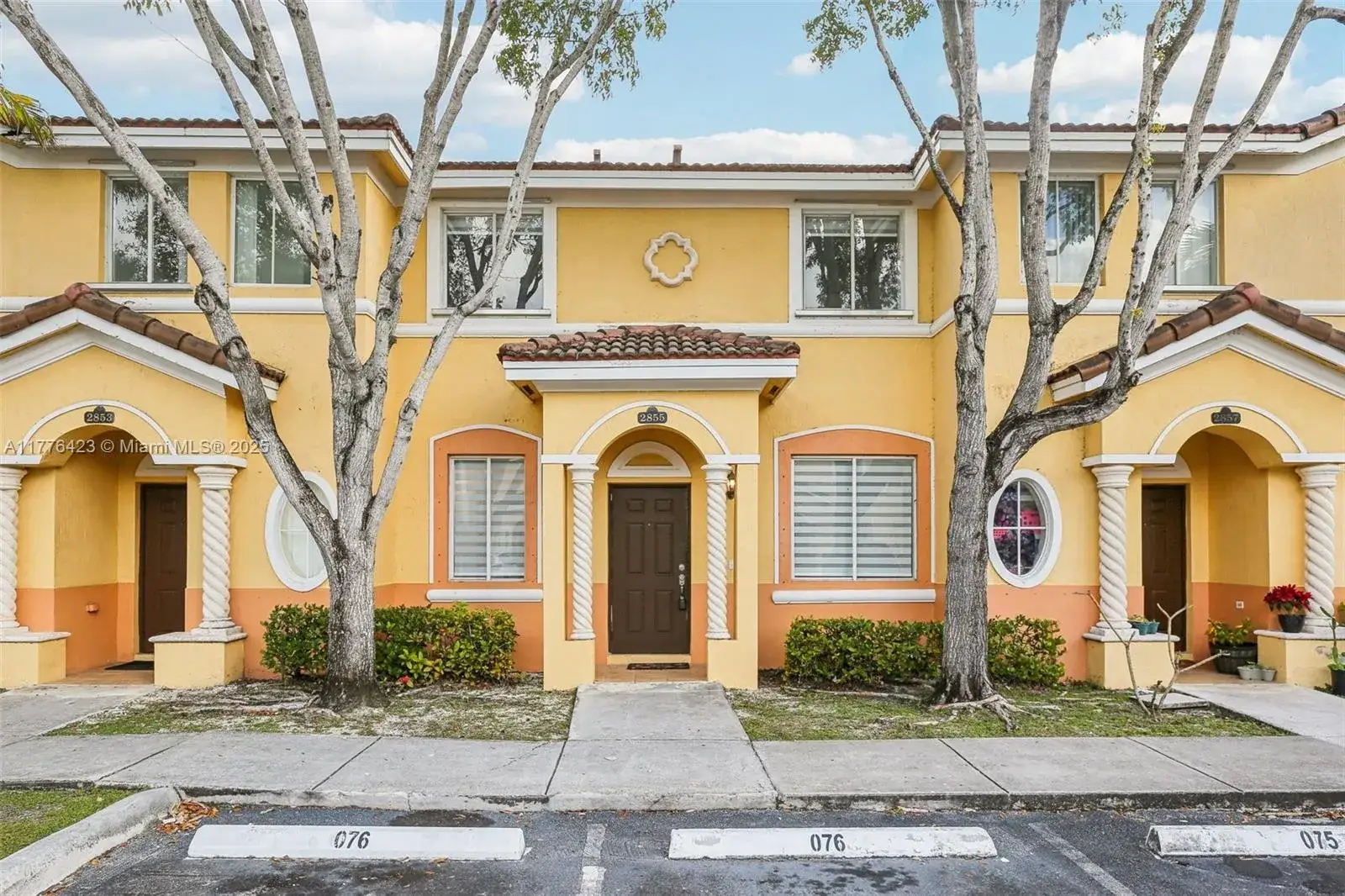 3 bedroom 2 bath Residential for sale at 2855 SE 15th Rd # 76, Homestead FL 33035