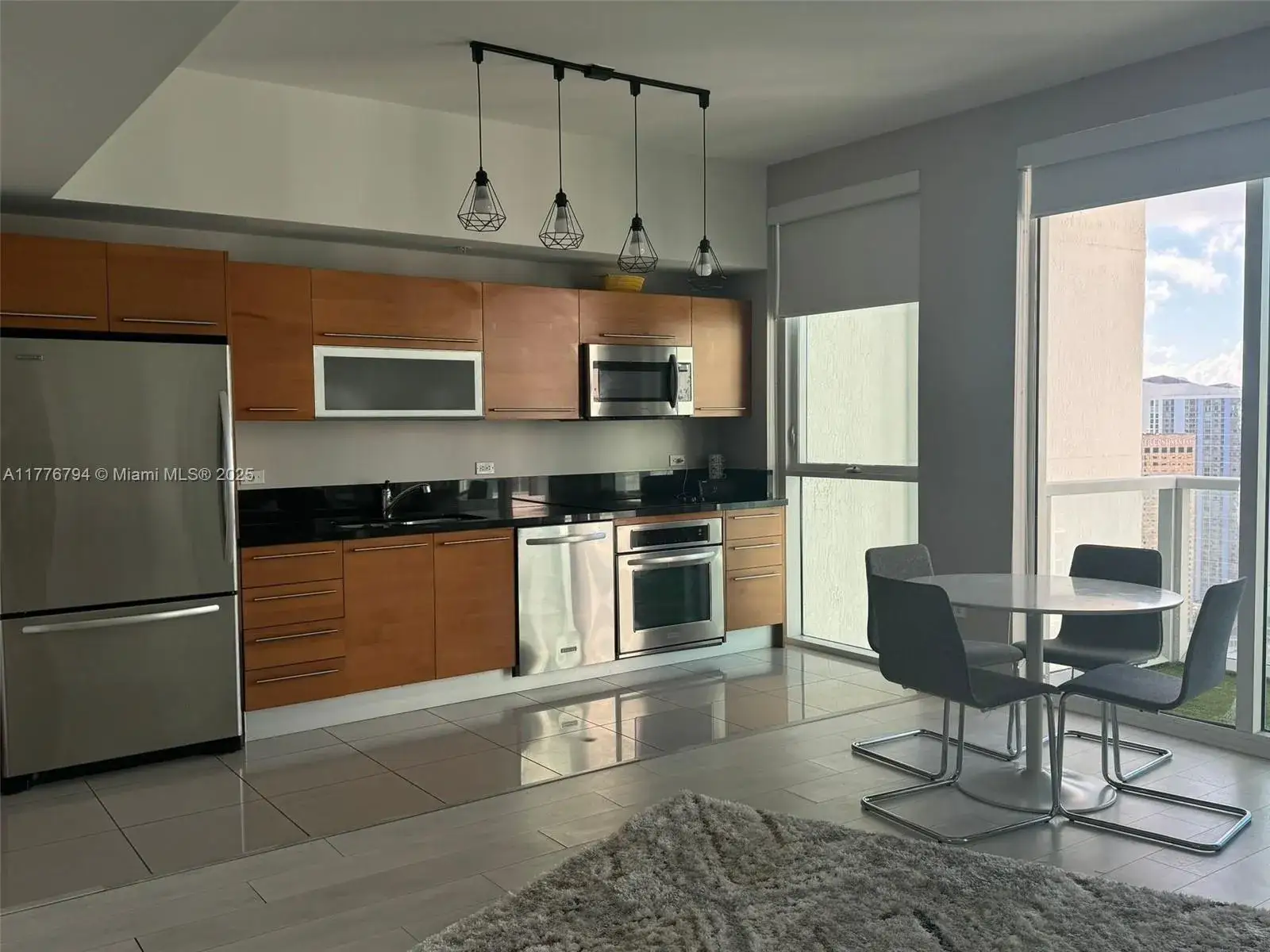1 bath Residential Lease for rent at 244 Biscayne Blvd # 3905, Miami FL 33132