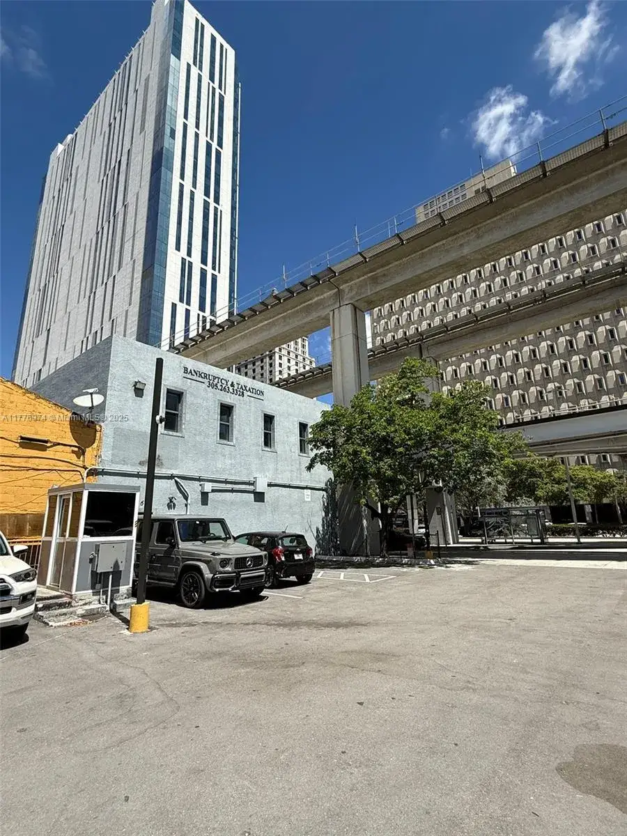 Commercial Sale for sale at 16 SW 1st Ave, Miami FL 33130