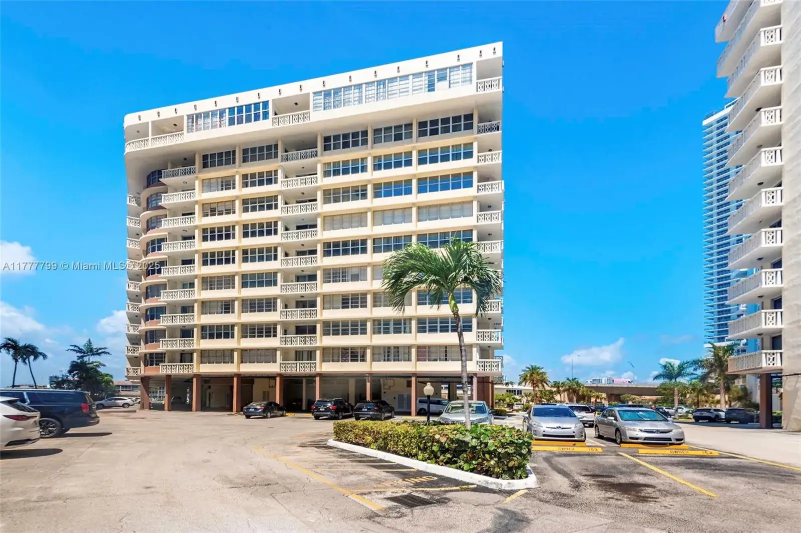 2 bedroom 2 bath Residential for sale at 1817 S Ocean Dr # 628, Hallandale Beach FL 33009