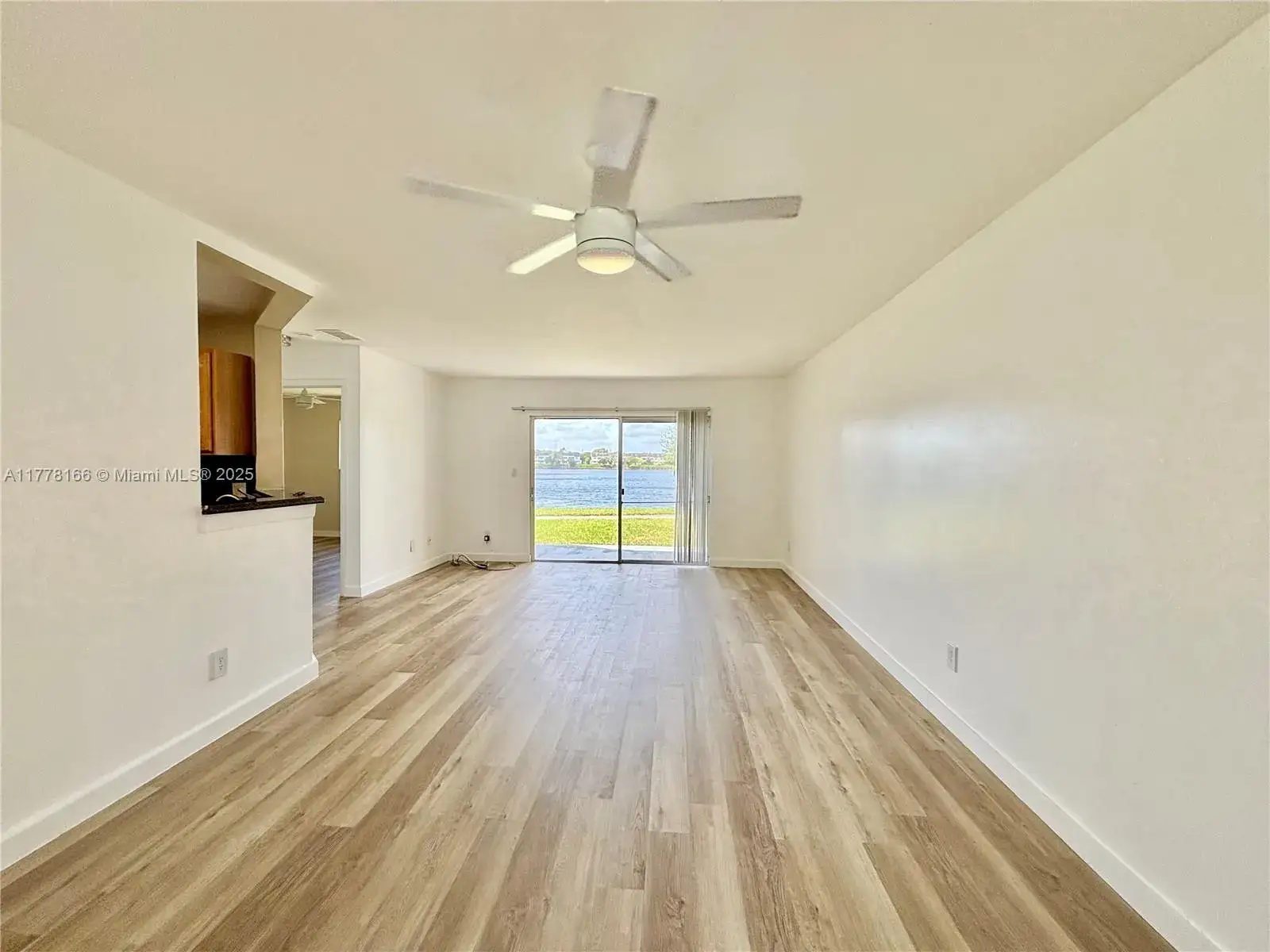 2 bedroom 2 bath Residential Lease for rent at 3449 NW 44th St # 101, Oakland Park FL 33309