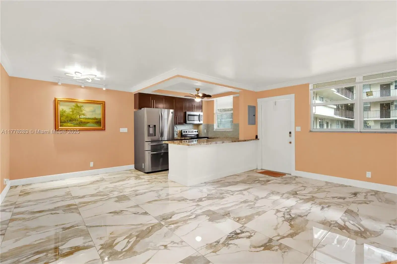1 bedroom 1 bath Residential Lease for rent at 1811 Jefferson St # 209, Hollywood FL 33020