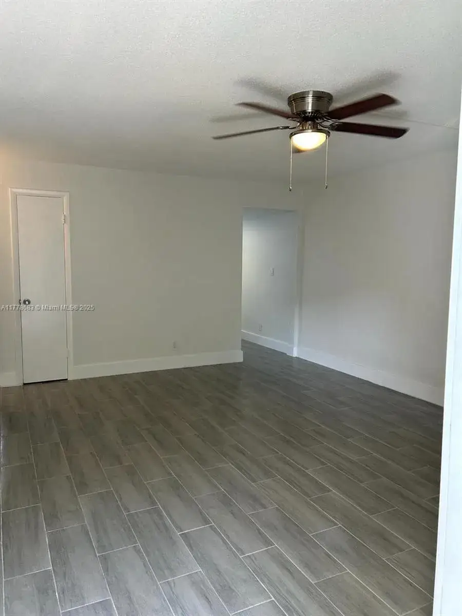 2 bedroom 1 bath Residential for sale at 17 NE 2nd Ave # 108, Dania Beach FL 33004