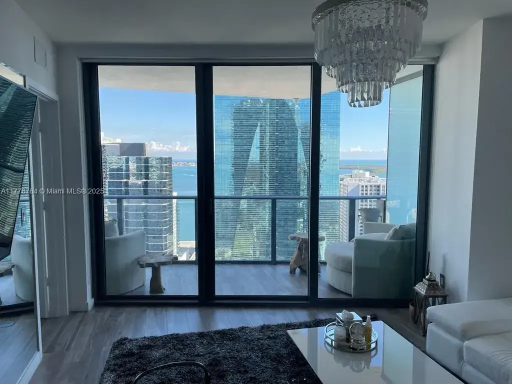 1 bedroom 2 bath Residential for sale at 1300 S Miami Ave # 3203, Miami FL 33130
