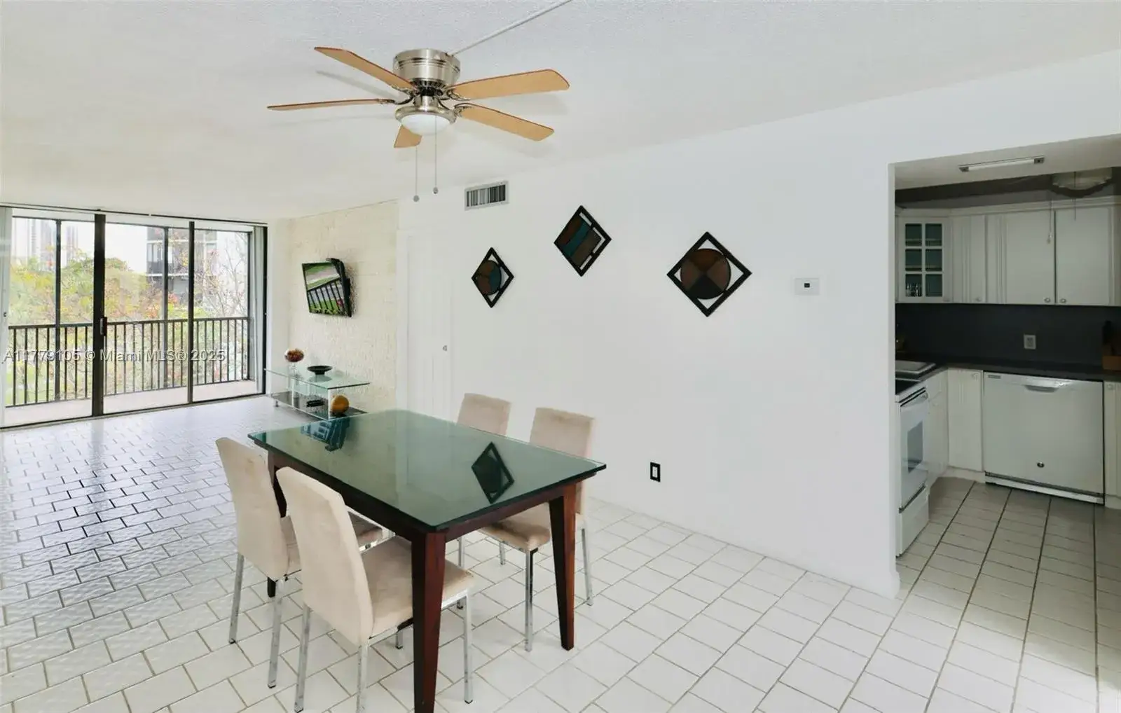 2 bedroom 2 bath Residential for sale at 3475 N Country Club Dr # 401, Aventura FL 33180